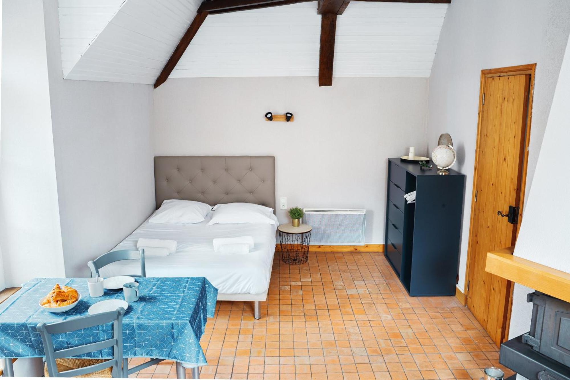 Le Woody 700M Gare Wifi Apartment Laval  Exterior foto