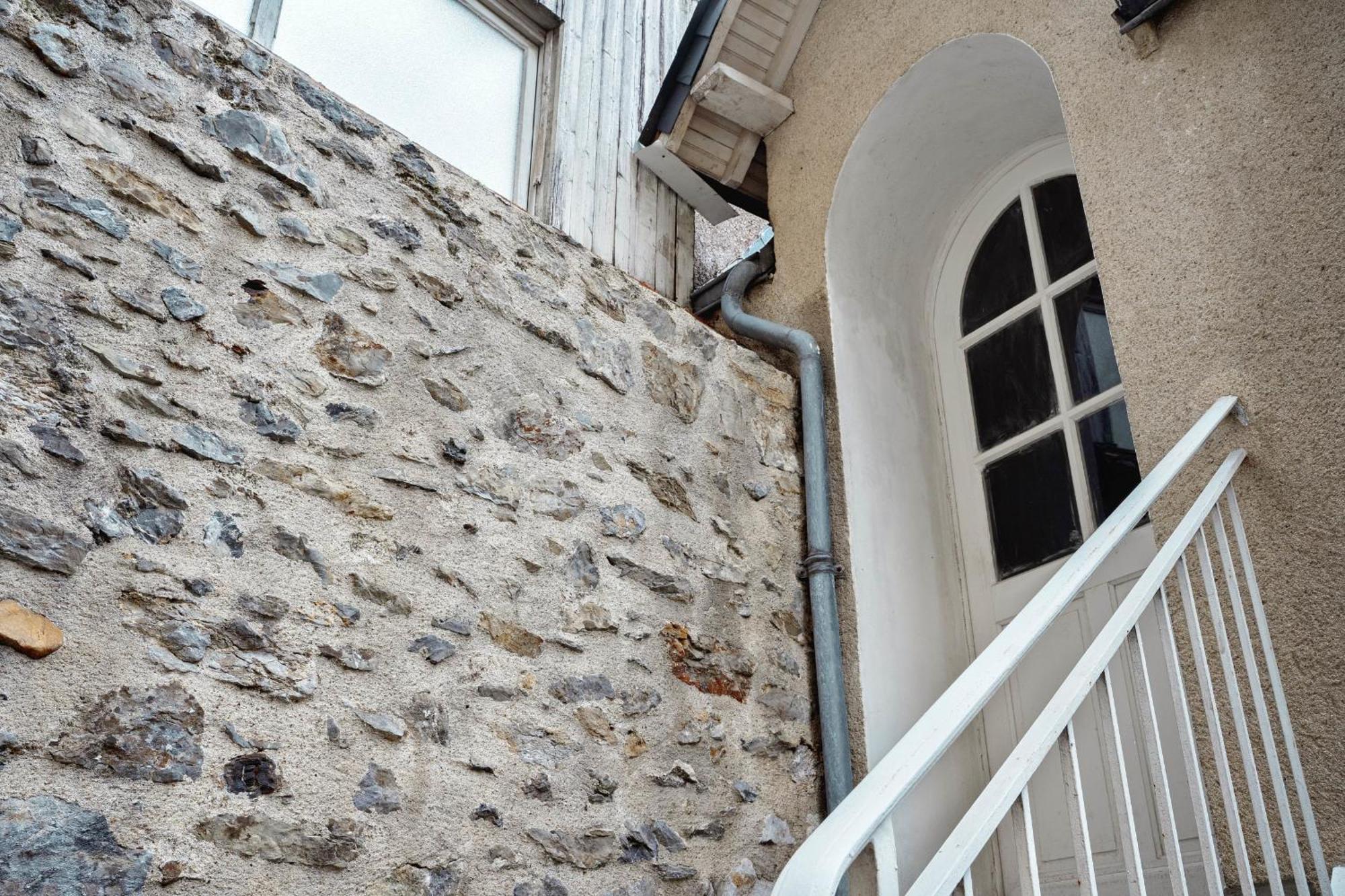 Le Woody 700M Gare Wifi Apartment Laval  Exterior foto